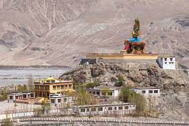 Famous Tourists spot/places of Ladakh